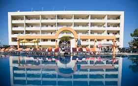 Tuntas Family Suites Kusadasi